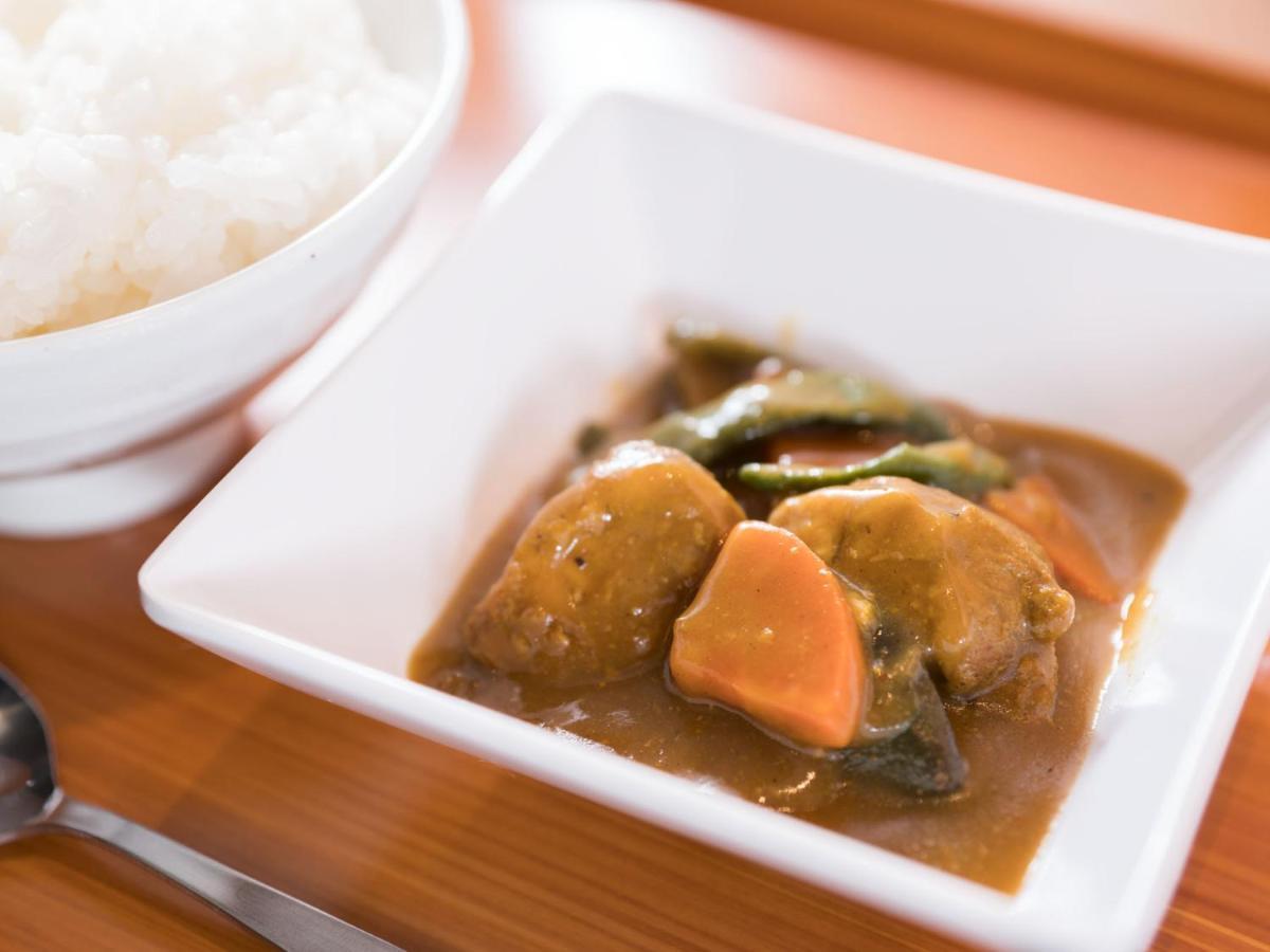 โรงแรม ซูเปอร์ โฮเต็ล คินชิโช-เอะคิเมะ 3*